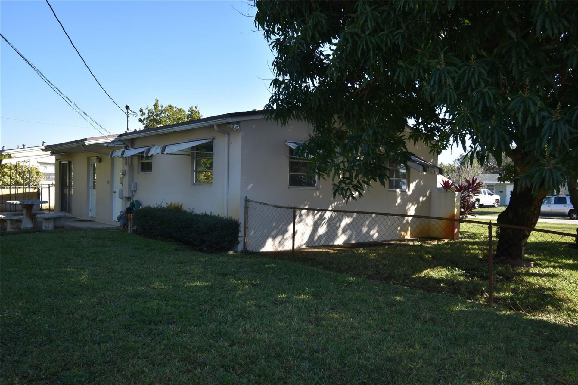 1100 N 71st Avenue, Hollywood, FL 33024 Photo