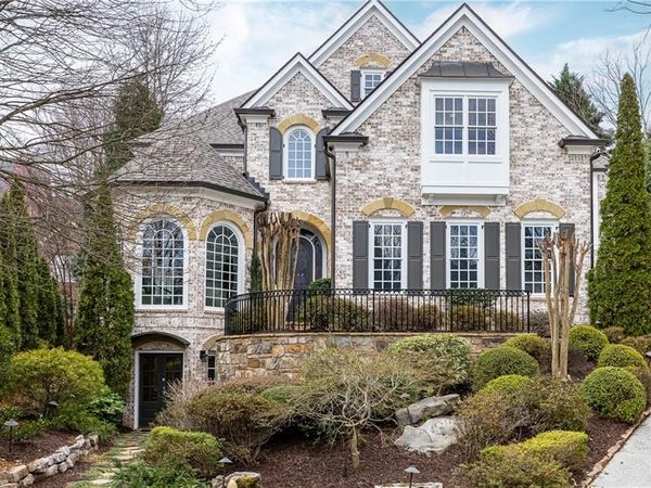 525 Glengate Cove, Atlanta, GA 30328