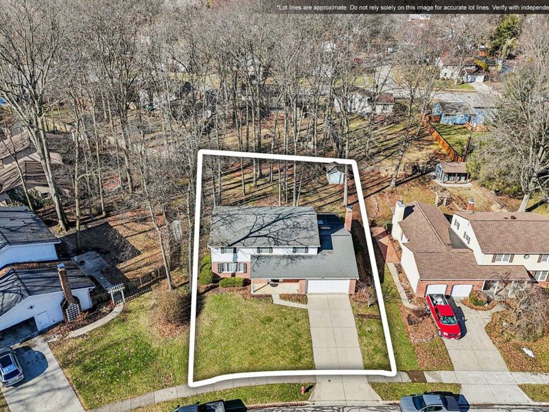 655 Mohican Way, Westerville, OH 43081 Photo 2