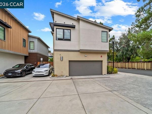 44 Analisa Ln, Walnut Creek, CA 94596