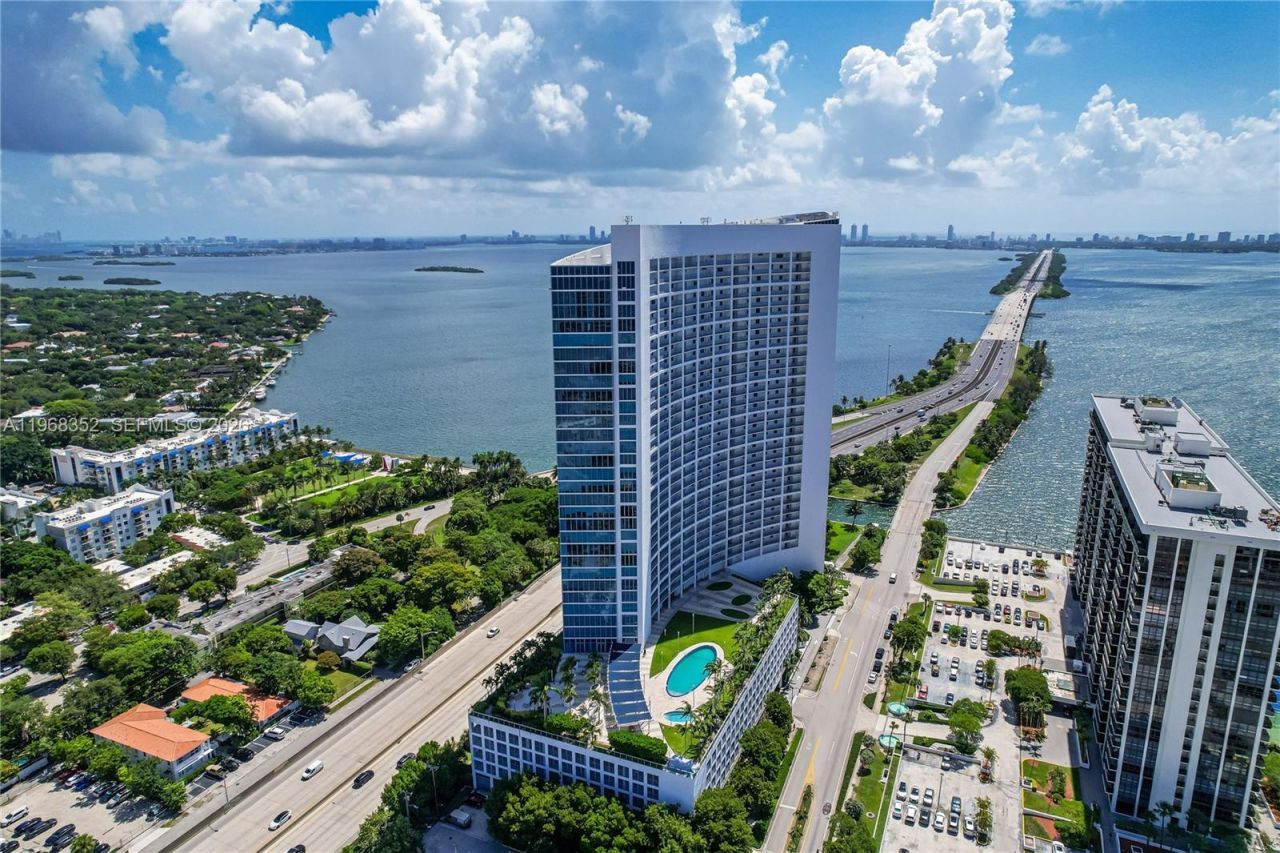 601 NE 36th St , Unit 1412, Miami, FL 33137 Photo