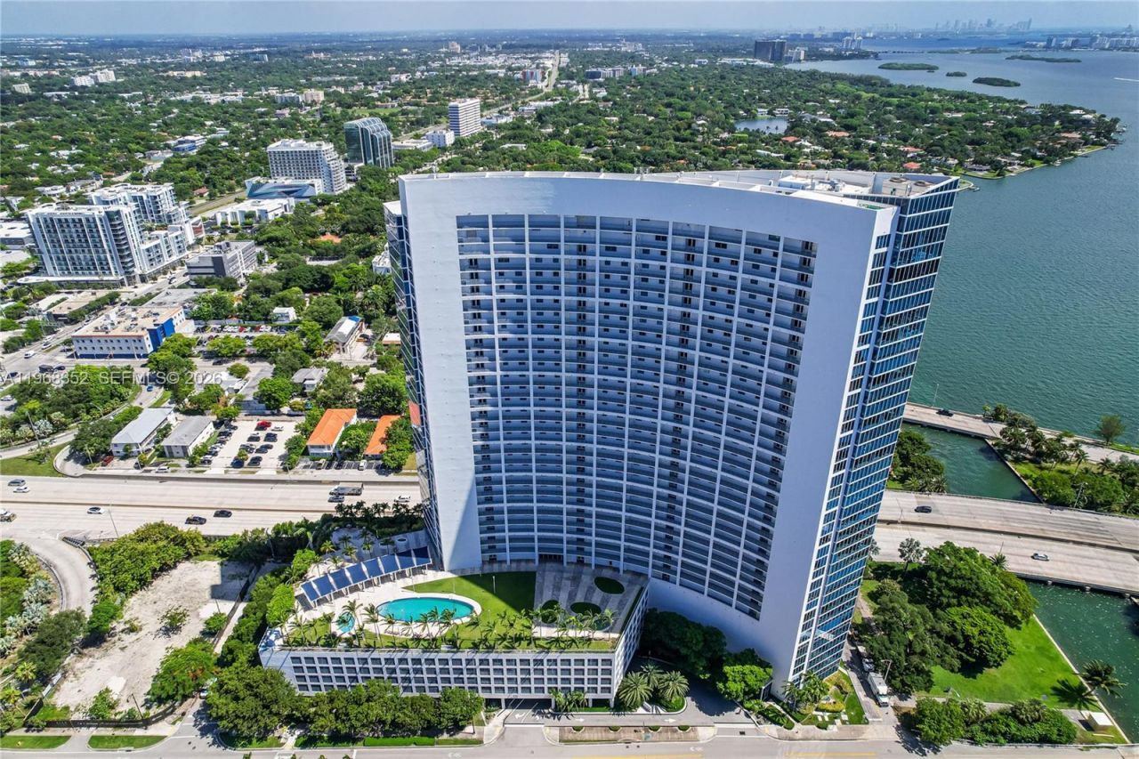 601 NE 36th St , Unit 1412, Miami, FL 33137 Photo