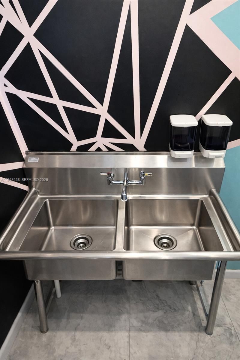 7842 Coral Way , Miami, FL 33155 Photo