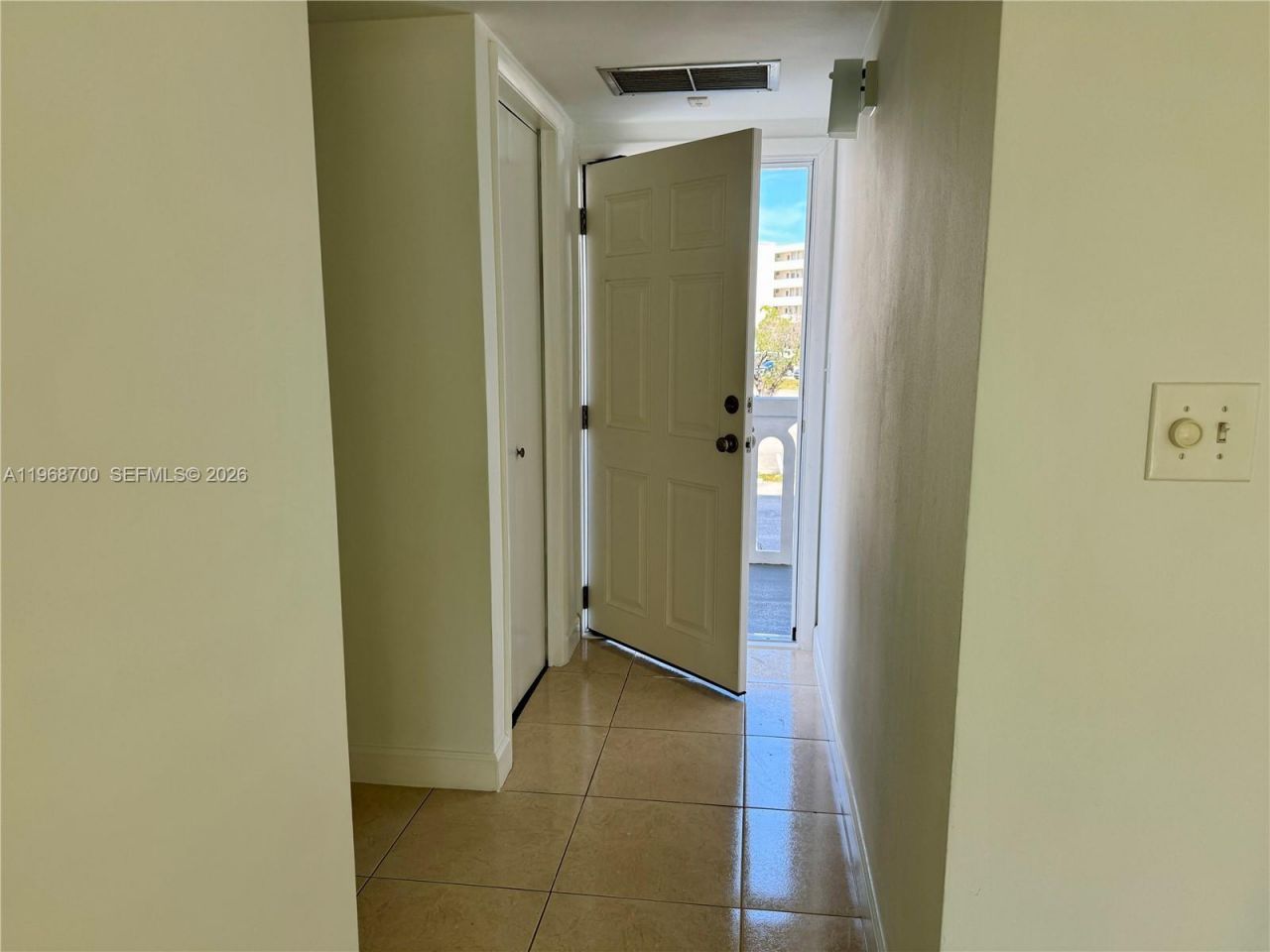 2855 Leonard Dr , Unit H202, Aventura, FL 33160 Photo