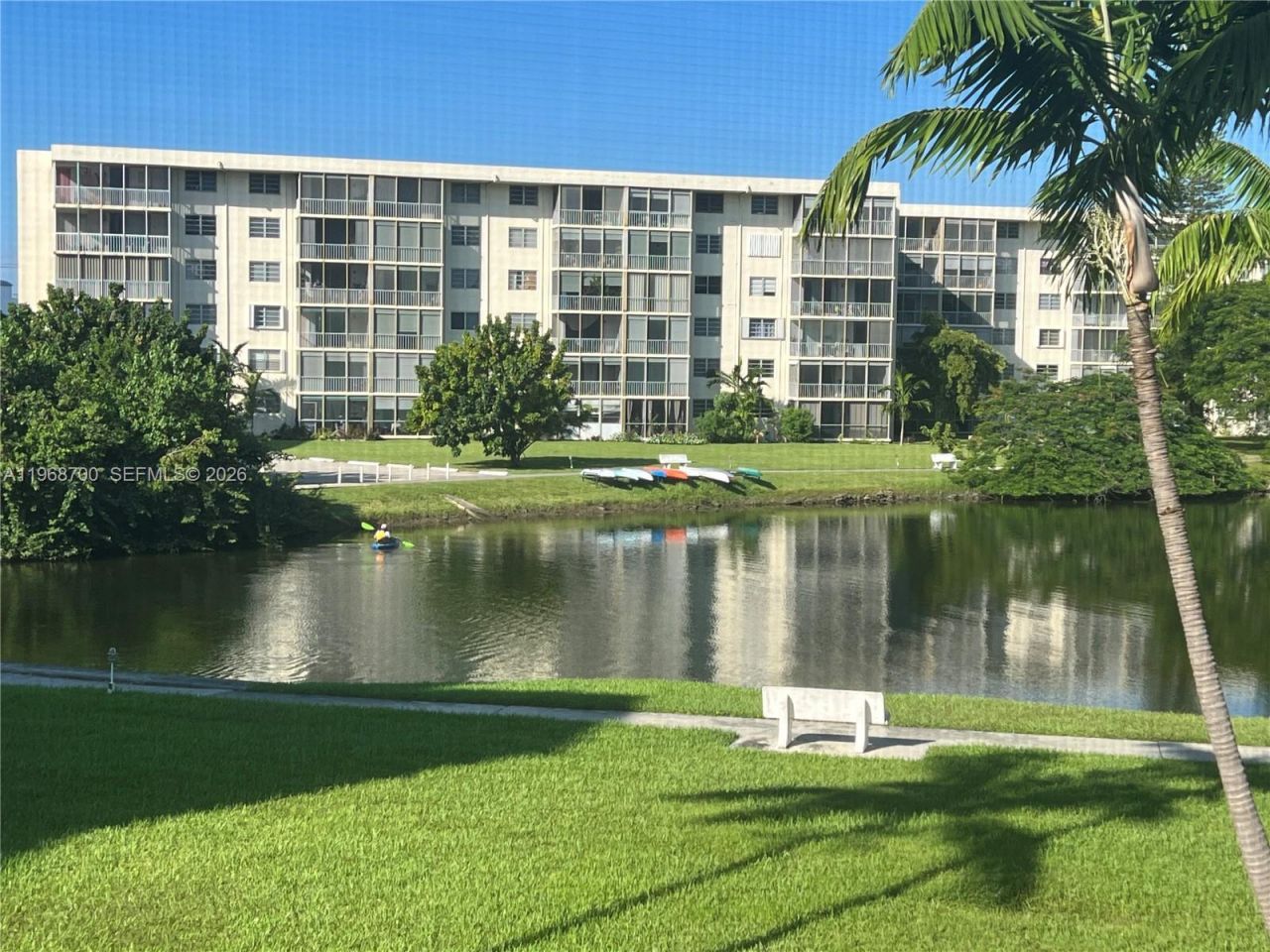 2855 Leonard Dr , Unit H202, Aventura, FL 33160 Photo