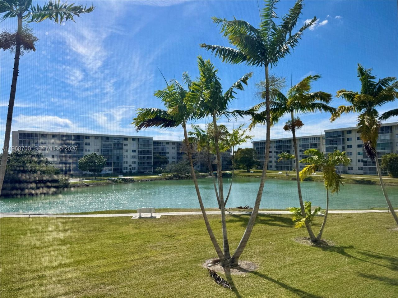 2855 Leonard Dr , Unit H202, Aventura, FL 33160 Photo