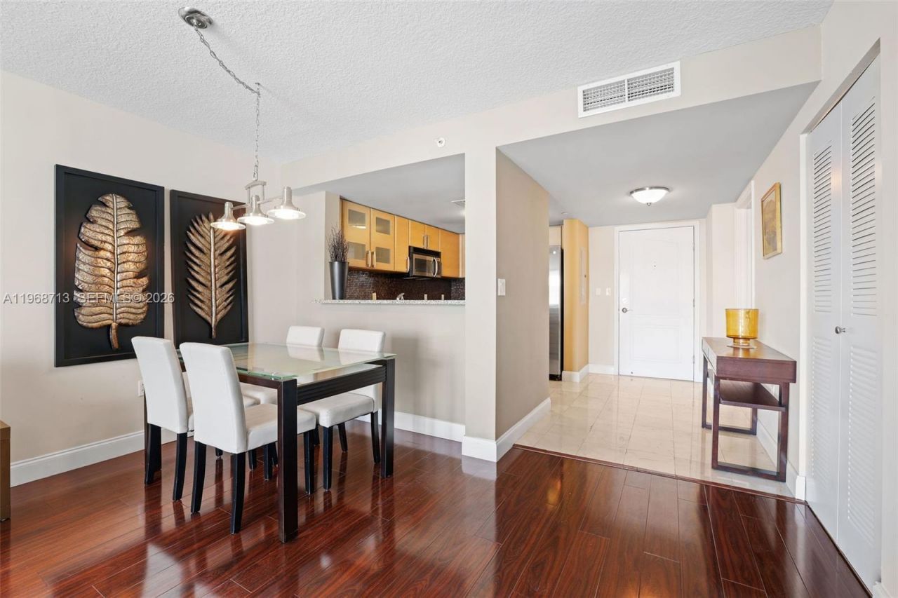2101 Brickell Ave, Unit 1704, Miami, FL 33129 Photo