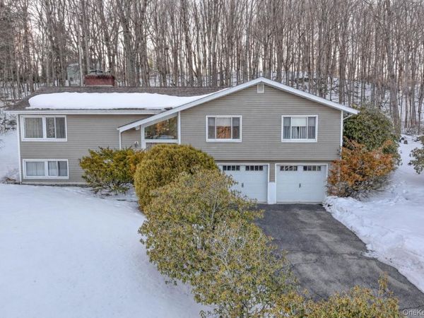 205 Beach Drive, Mahopac, NY 10541