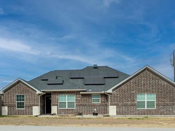 2400 San Gabriel Drive, Granbury, TX 76048