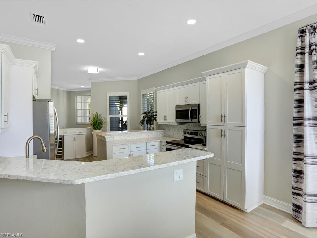 1051 Egrets Walk Cir, Unit 7-201, Naples, FL 34108 Photo