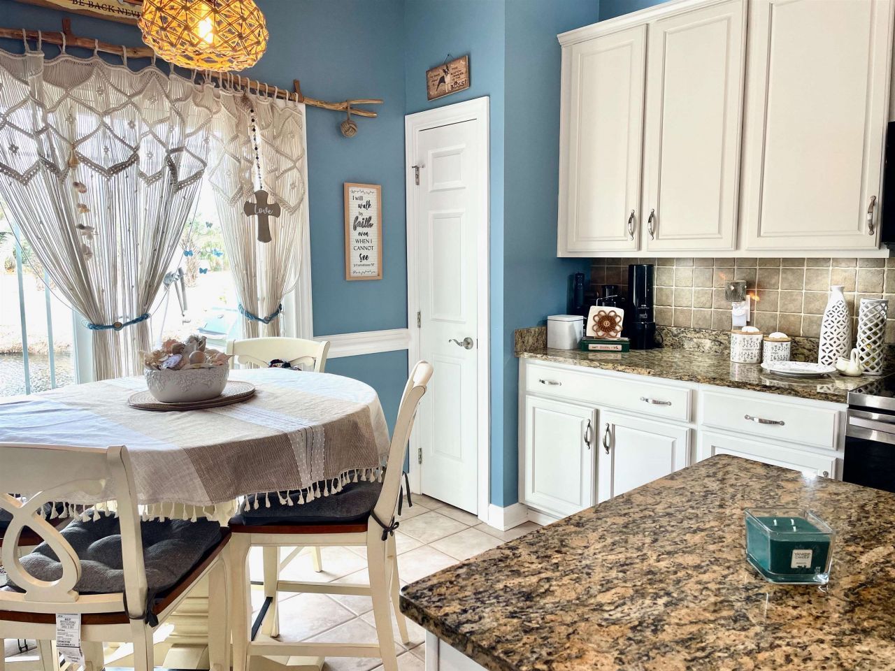 20 Deacon Dr. Photo 12