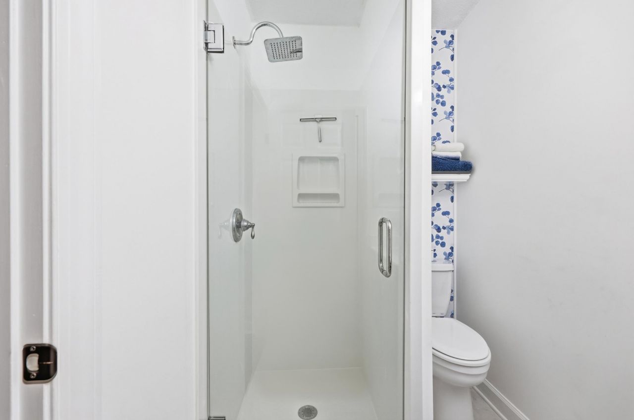 4496 Wedgewood Dr. Photo 21