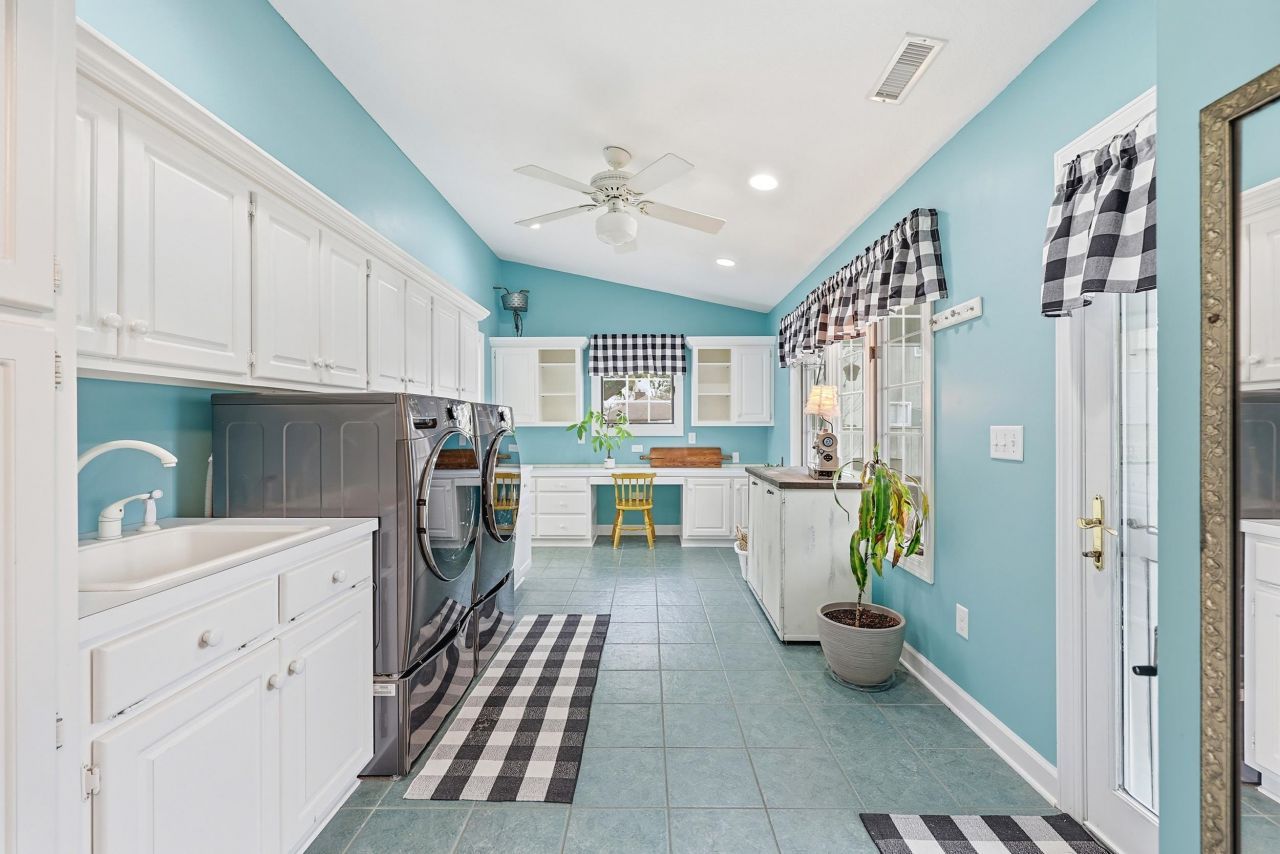 4496 Wedgewood Dr. Photo 36