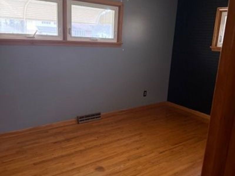 319 Russell Avenue, Cortland, OH 44410 Photo 13