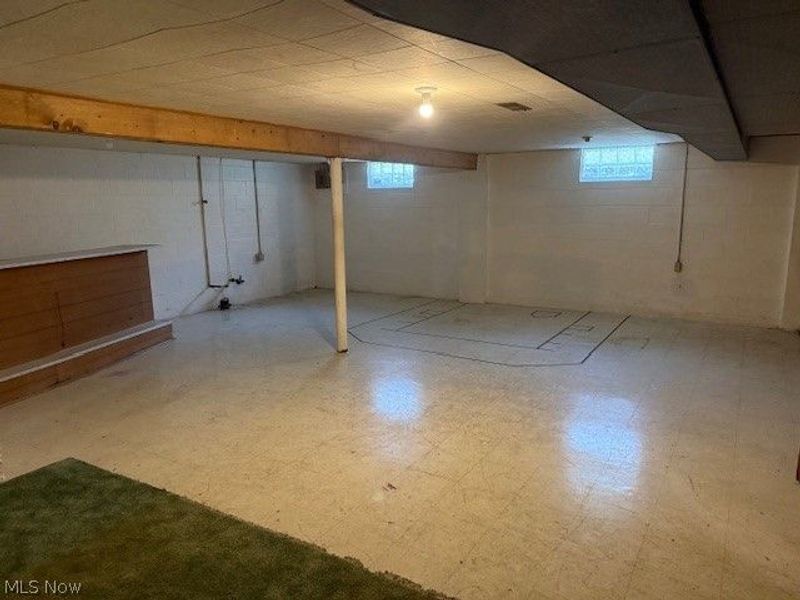 319 Russell Avenue, Cortland, OH 44410 Photo 19