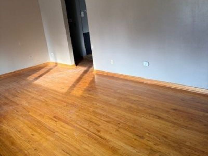 319 Russell Avenue, Cortland, OH 44410 Photo 5