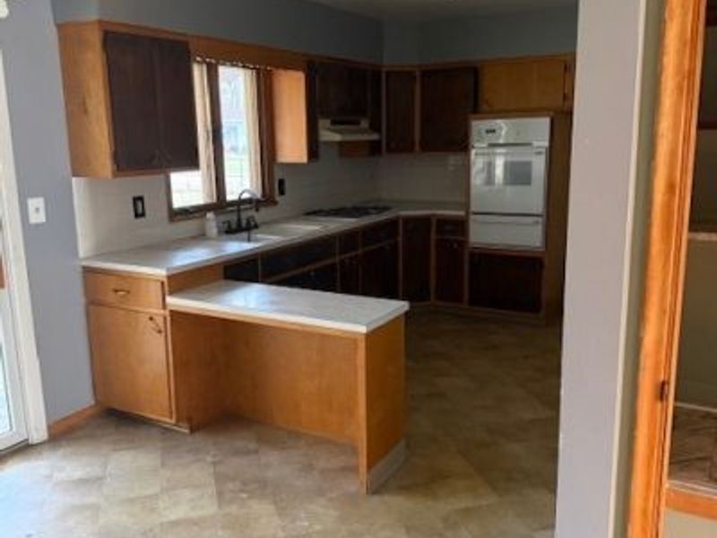 319 Russell Avenue, Cortland, OH 44410 Photo 6