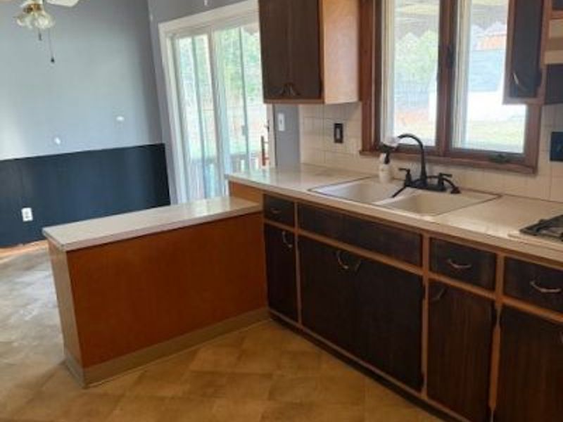 319 Russell Avenue, Cortland, OH 44410 Photo 7