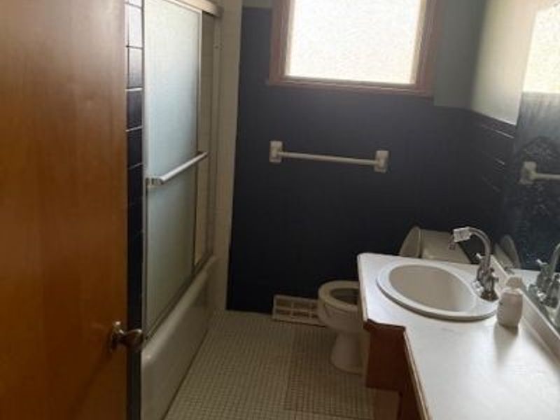 319 Russell Avenue, Cortland, OH 44410 Photo 8