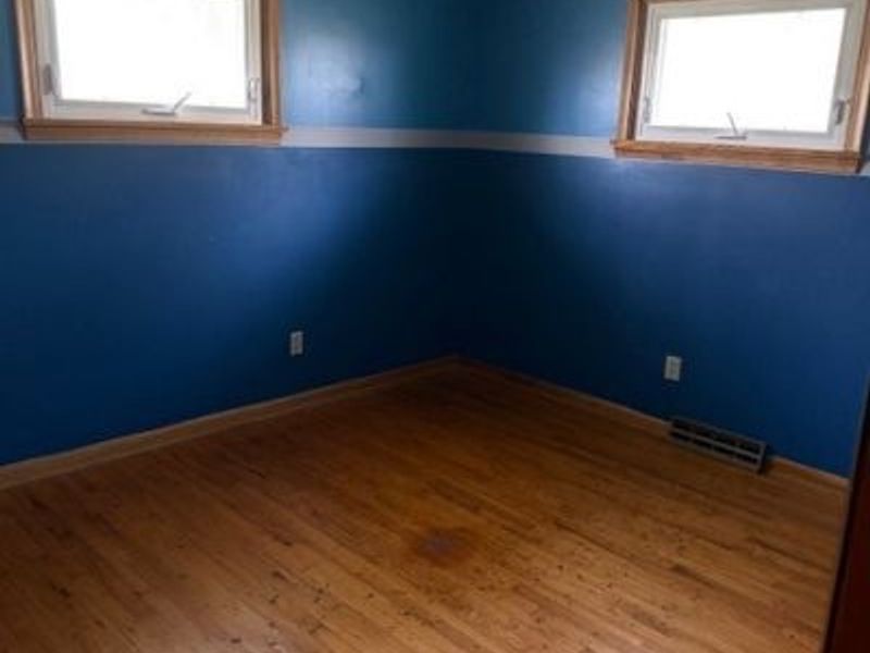 319 Russell Avenue, Cortland, OH 44410 Photo 9