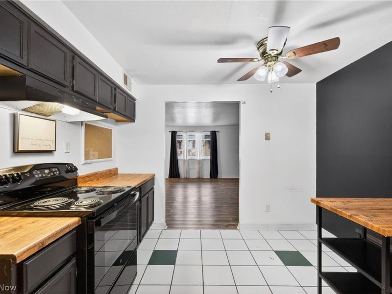 1597 Lee Terrace Drive, Unit F11, Wickliffe, OH 44092 Photo 12