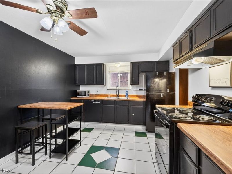 1597 Lee Terrace Drive, Unit F11, Wickliffe, OH 44092 Photo 6