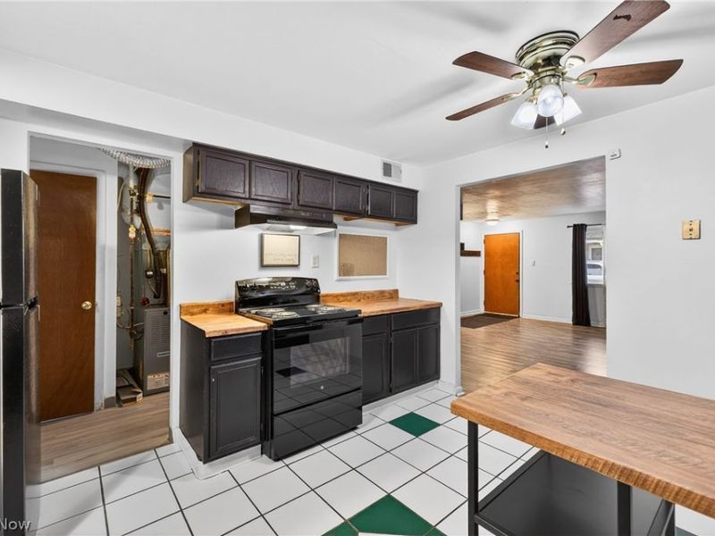 1597 Lee Terrace Drive, Unit F11, Wickliffe, OH 44092 Photo 9