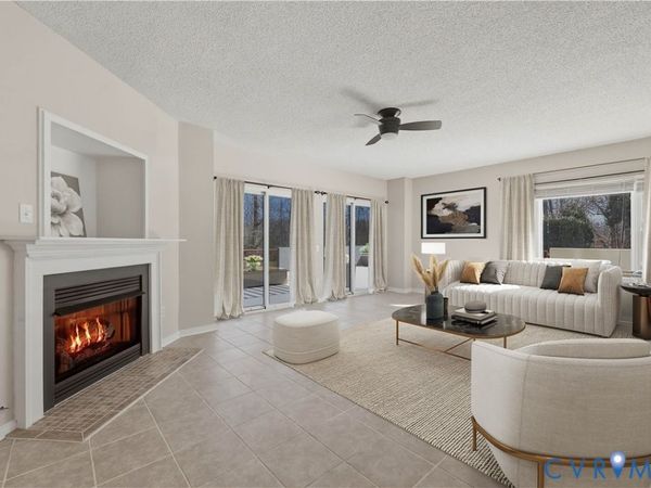 301 Beacon Ridge Drive, Unit 109, Hopewell, VA 23860