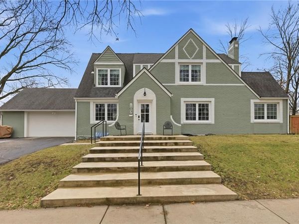 103 E Meyer Boulevard, Kansas City, MO 64113