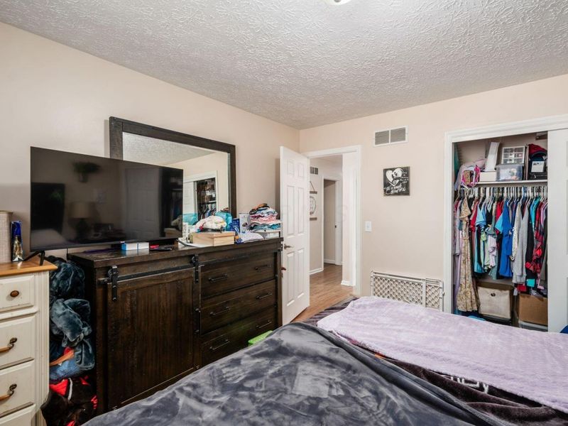 3558 Kinsale Head Drive, Columbus, OH 43221 Photo 12