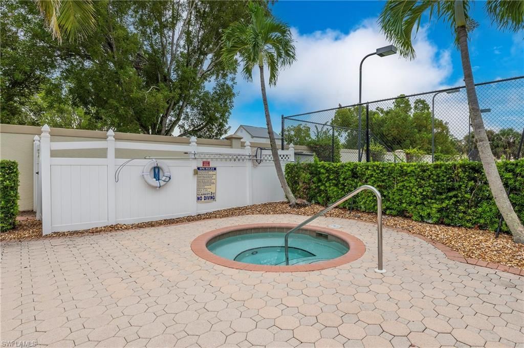 15150 Royal Windsor Ln, Unit 1403, Fort Myers, FL 33919 Photo