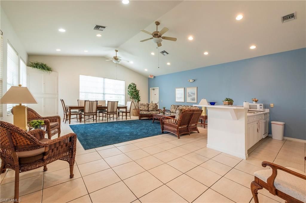 15150 Royal Windsor Ln, Unit 1403, Fort Myers, FL 33919 Photo