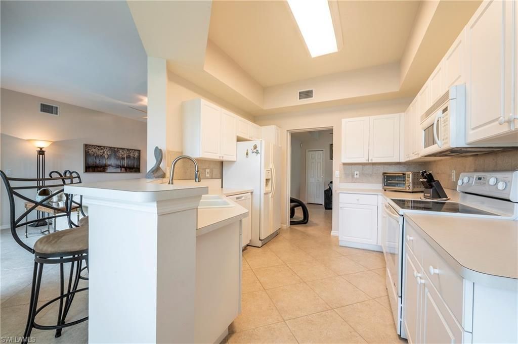 15150 Royal Windsor Ln, Unit 1403, Fort Myers, FL 33919 Photo