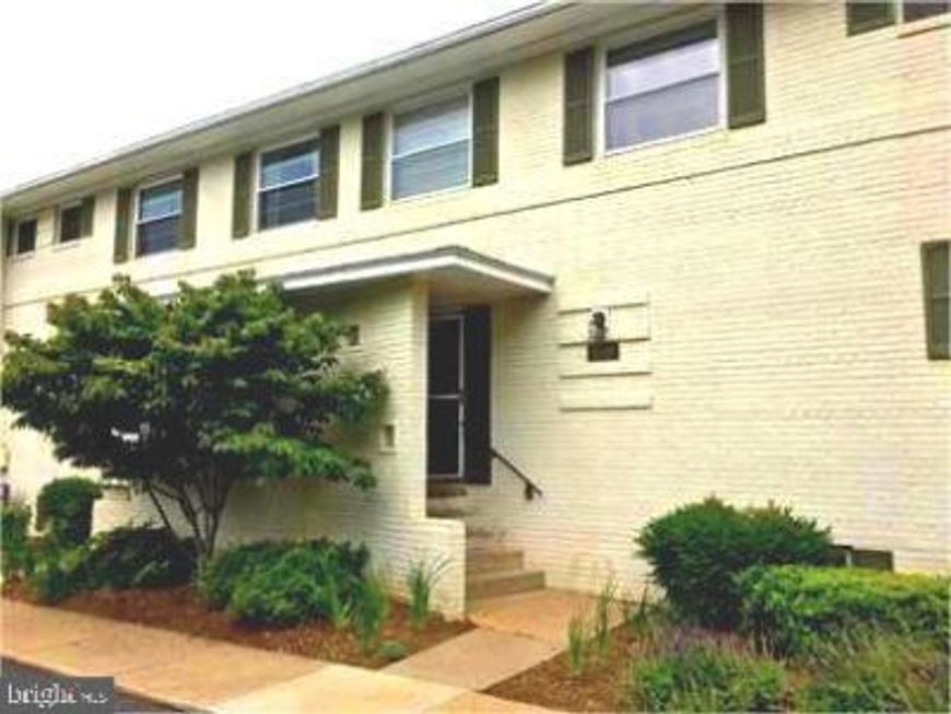 5319 Pooks Hill Road, Unit 1, Bethesda, MD 20814 Main Photo