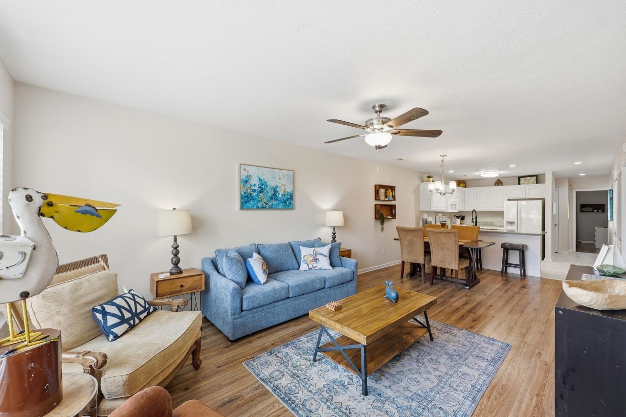 616 Pinehurst Ln. Photo 18