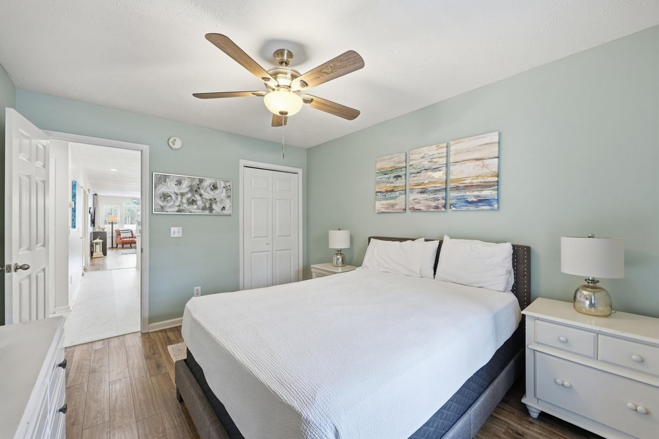 616 Pinehurst Ln. Photo 22