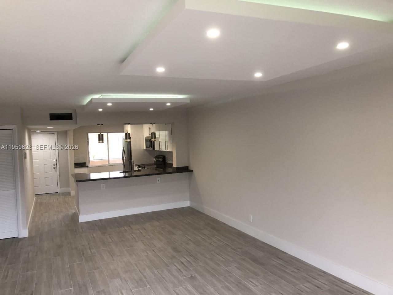 161 Lakeview Dr , Unit 204, Weston, FL 33326 Photo