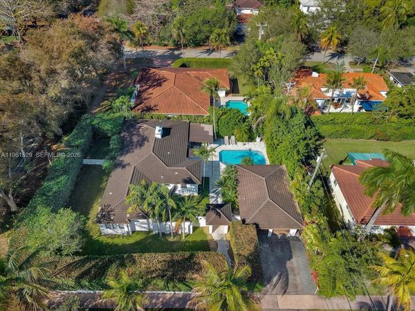 1161 Sunset Dr, Coral Gables, FL 33143