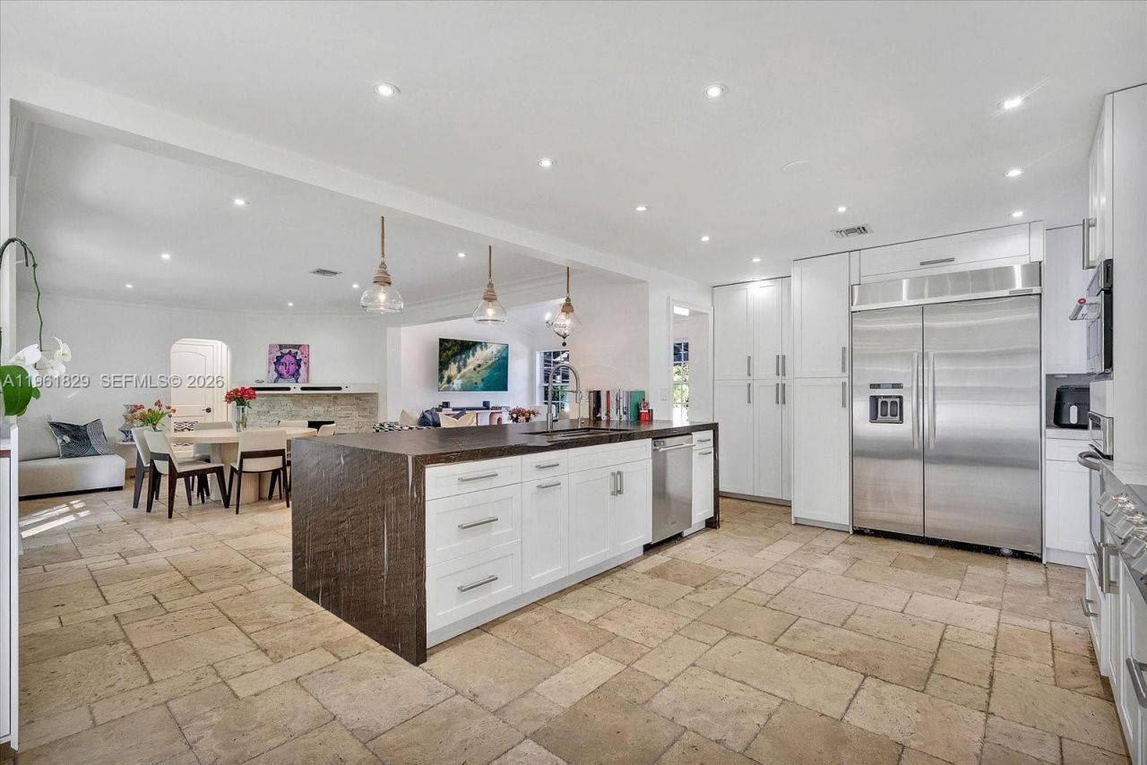 1161 Sunset Dr, Coral Gables, FL 33143 Photo