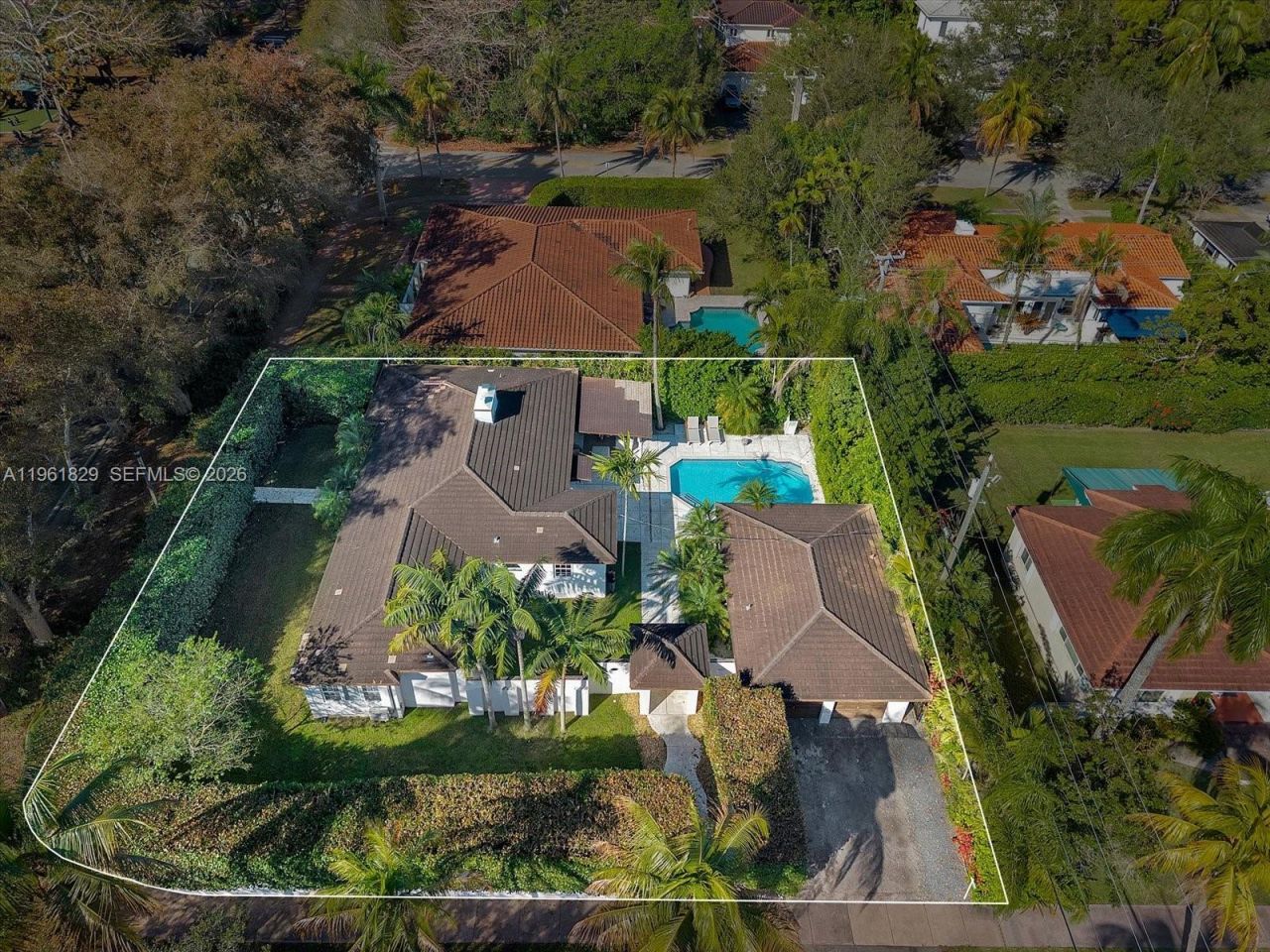 1161 Sunset Dr, Coral Gables, FL 33143 Photo