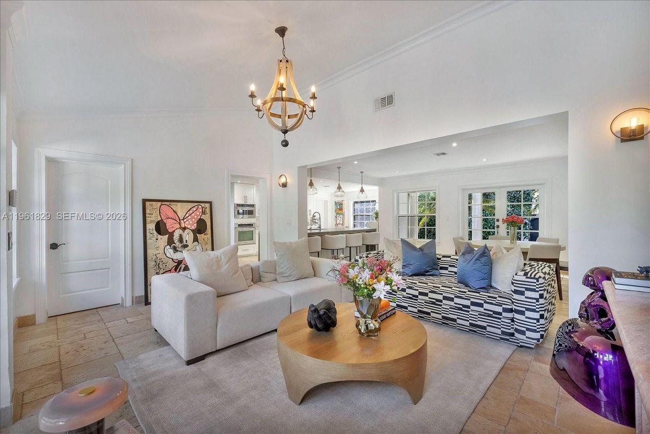 1161 Sunset Dr, Coral Gables, FL 33143 Photo