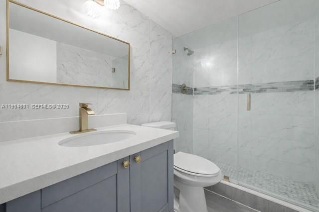 1650 NE 115th St, Unit 111, Miami, FL 33181 Photo