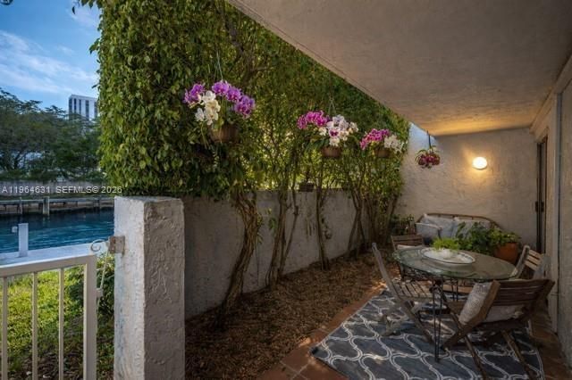 1650 NE 115th St, Unit 111, Miami, FL 33181 Photo