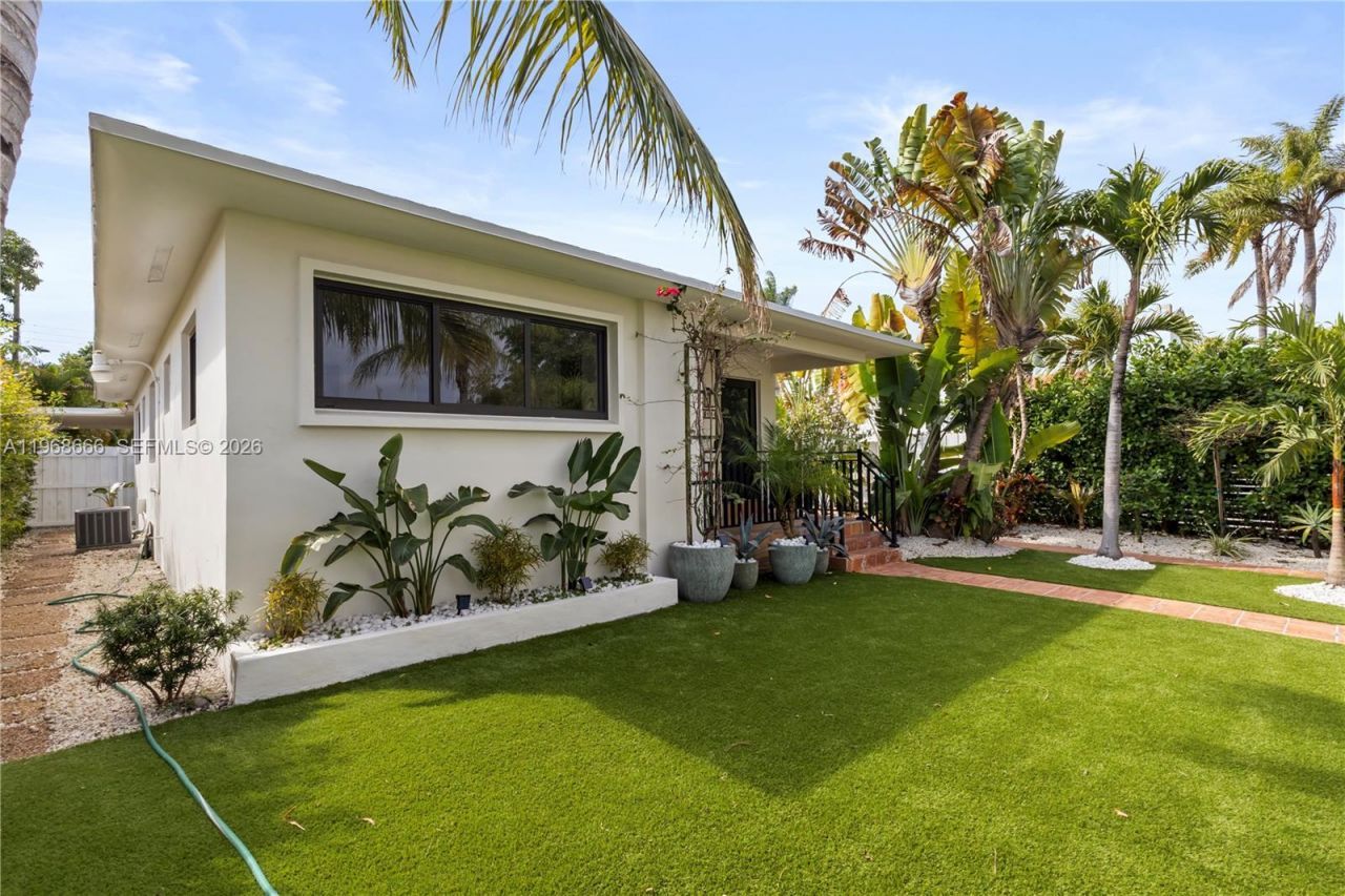 1618 SW 18th St, Unit 1, Miami, FL 33145 Photo