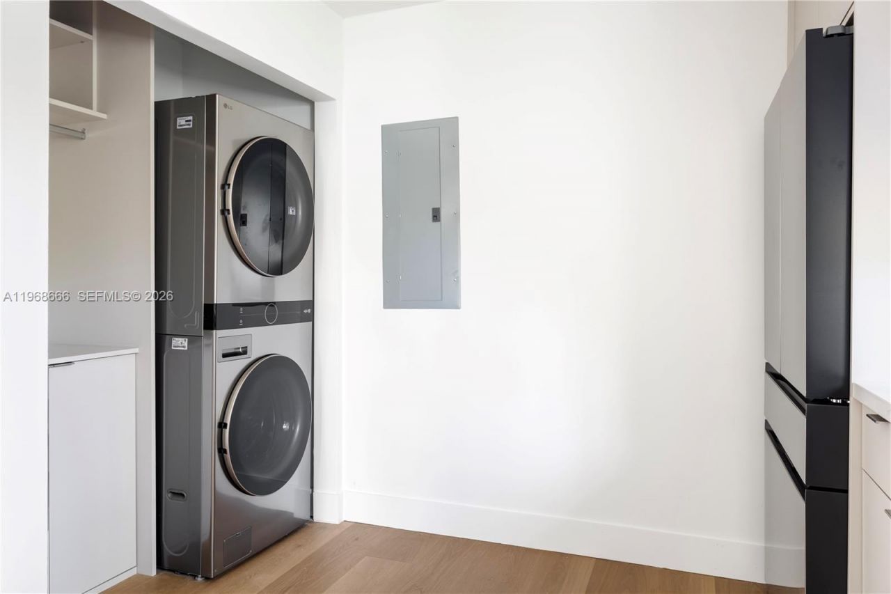 1618 SW 18th St, Unit 1, Miami, FL 33145 Photo