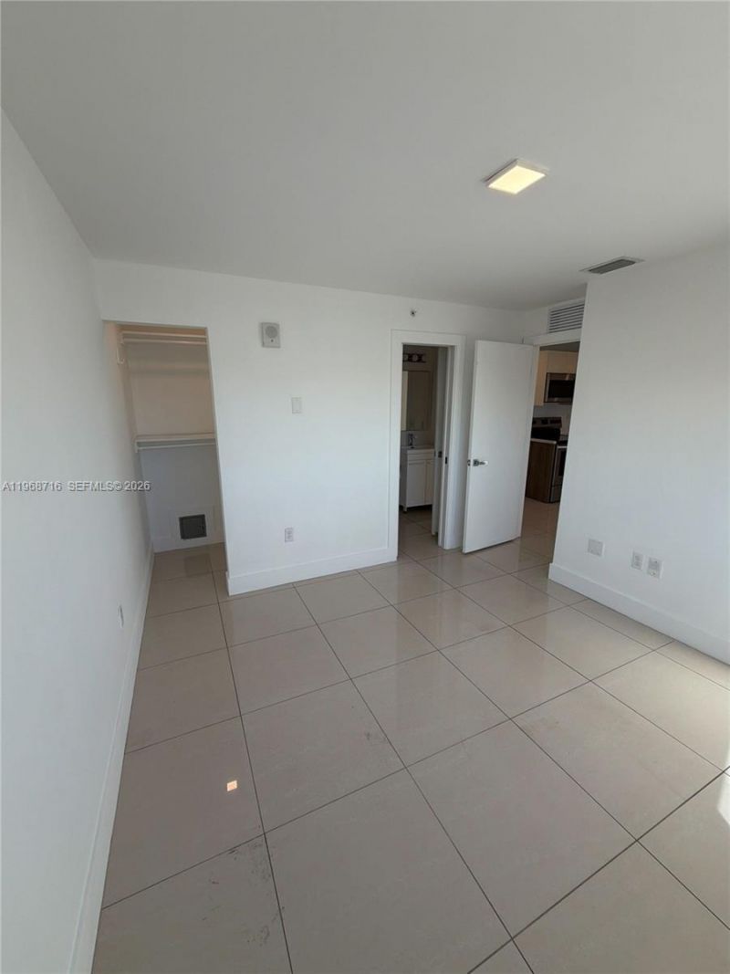 829 SW 18th Ave, Unit 311, Miami, FL 33135 Photo