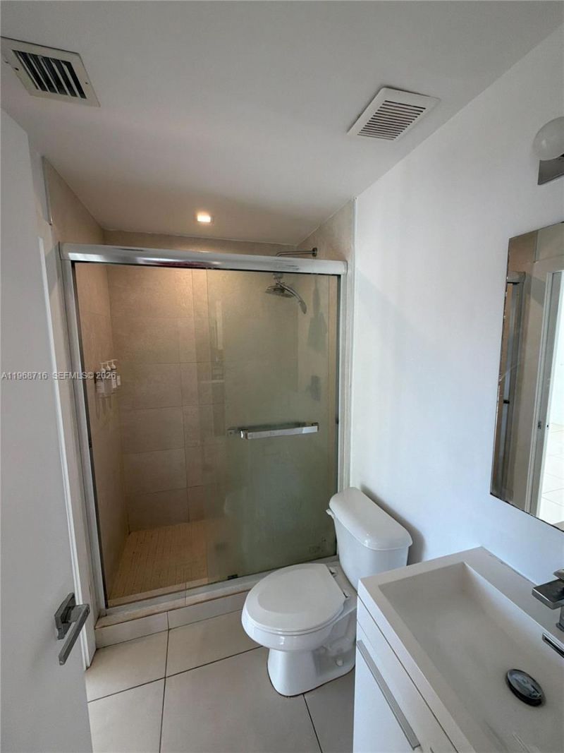 829 SW 18th Ave, Unit 311, Miami, FL 33135 Photo