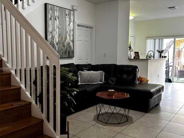 10775 NW 83rd Ter , Unit 2-28, Doral, FL 33178