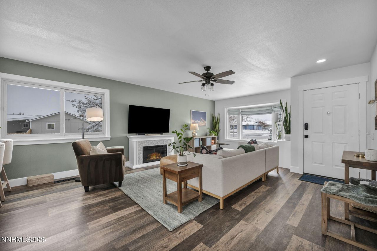 1325 Mary Jo Drive, Gardnerville, NV 89460 Photo