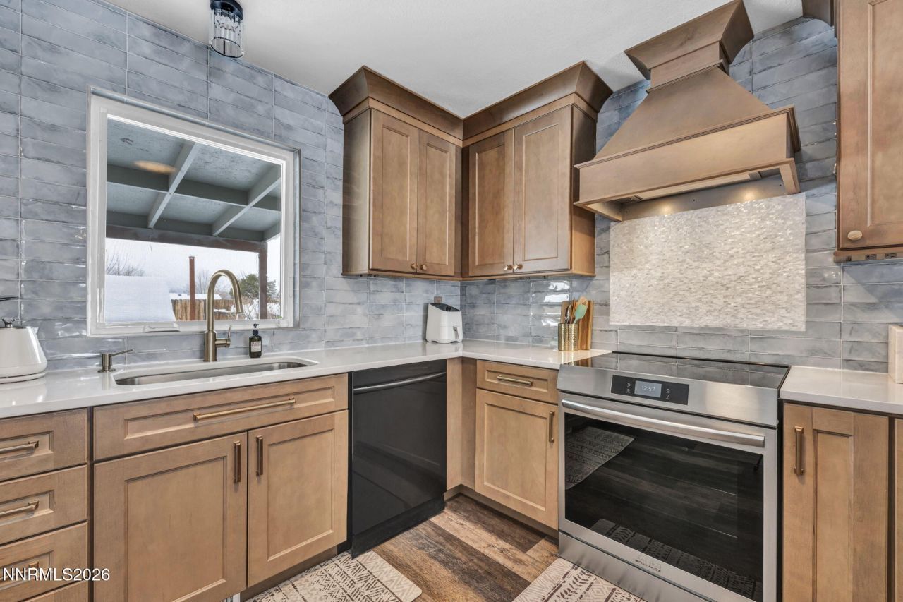 1325 Mary Jo Drive, Gardnerville, NV 89460 Photo